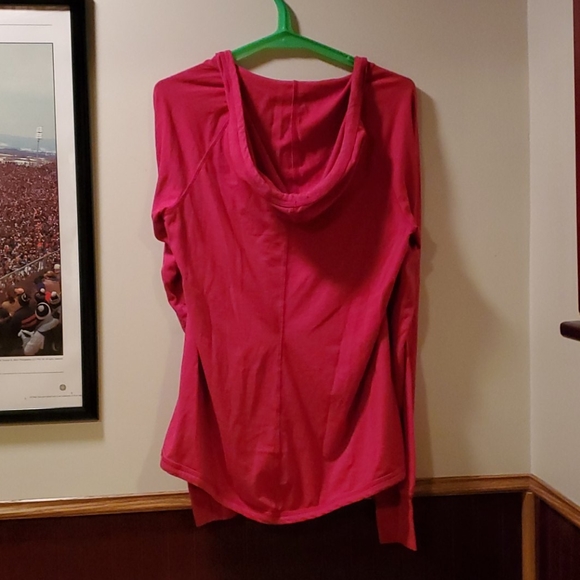 Puma Hooded Lightweight Shirt - Picture 3 of 4